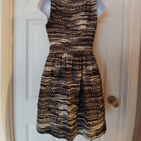 Fit & Flare XS Dress w/Pockets by Forever 21 - Picture 2 of 2